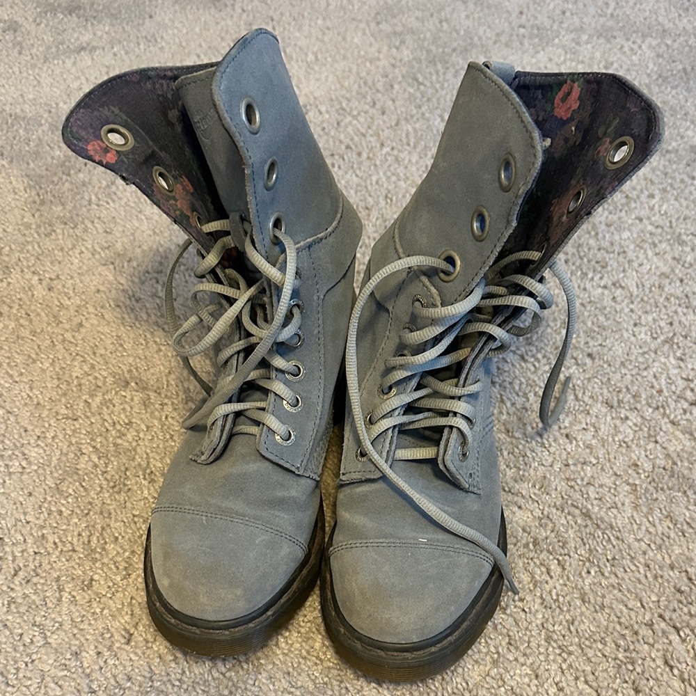 Dr. Marten RARE Gray Suede Aimee Combat Boots